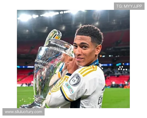 德甲球队头像设计：以女王马利为主题的特色展现